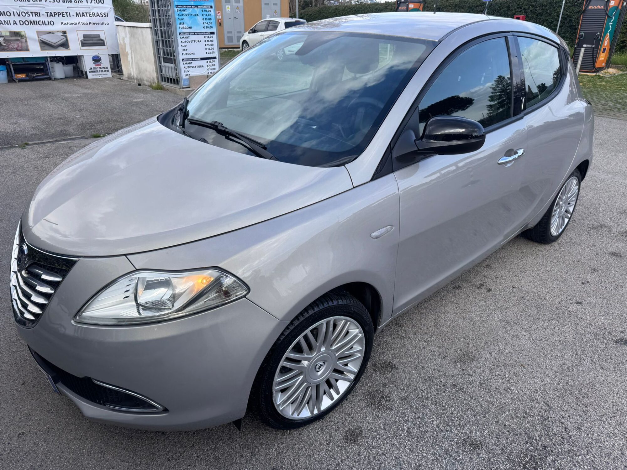 LANCIA YPSILON 0.9TWINAIR 85CV AUTOMATICA 2013